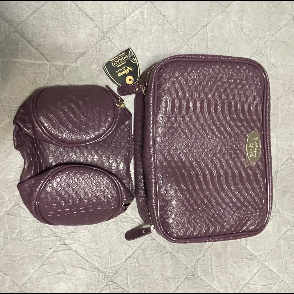 NWT TRAVEL COSMETIC SET